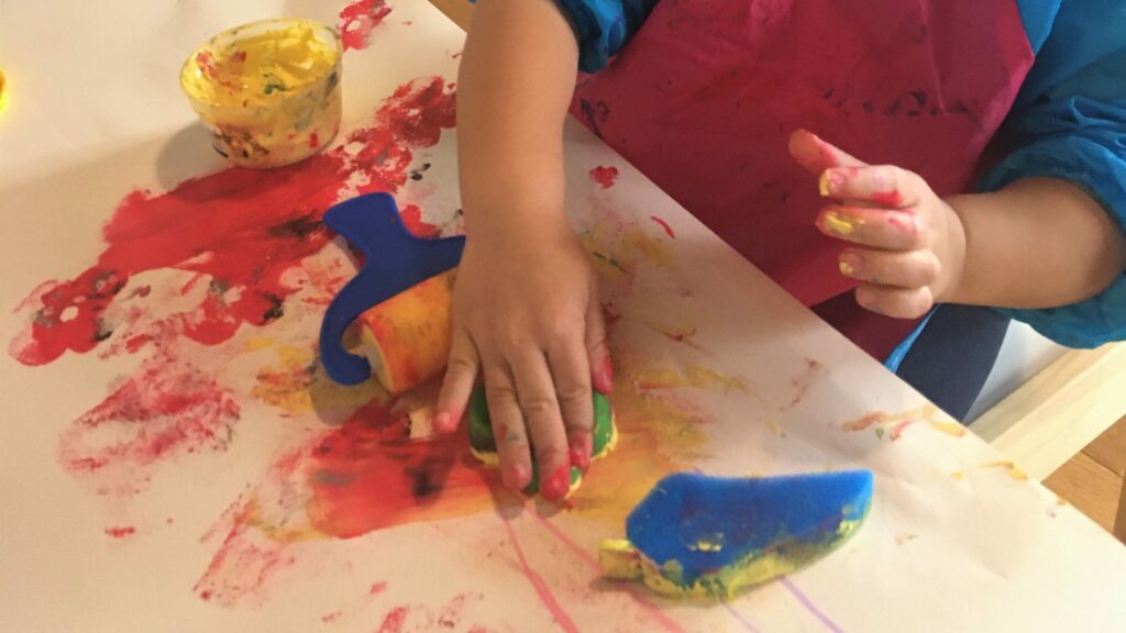 colorare con i colori acrilici
